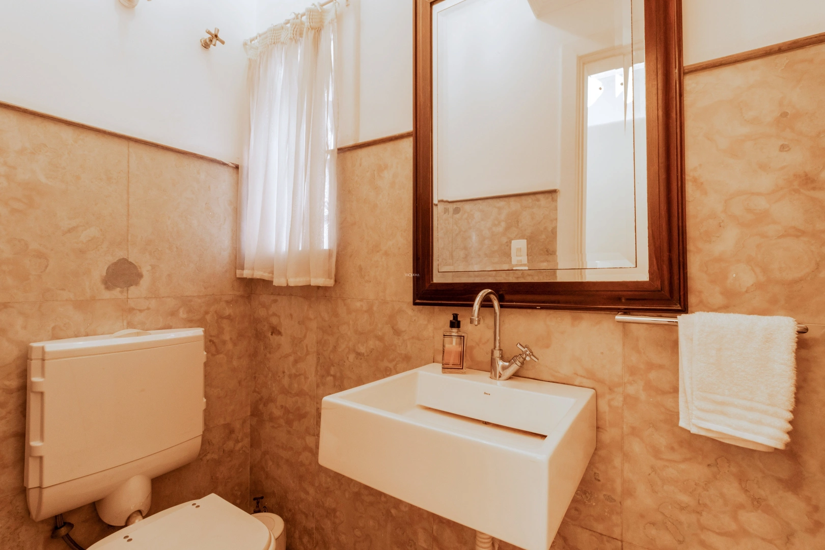 Casa próxima de toda a conveniência dos Jardins - Imagem 10