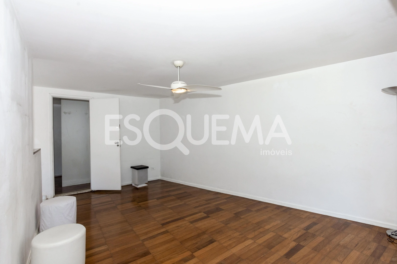 Casa térrea com extenso jardim - Imagem 12