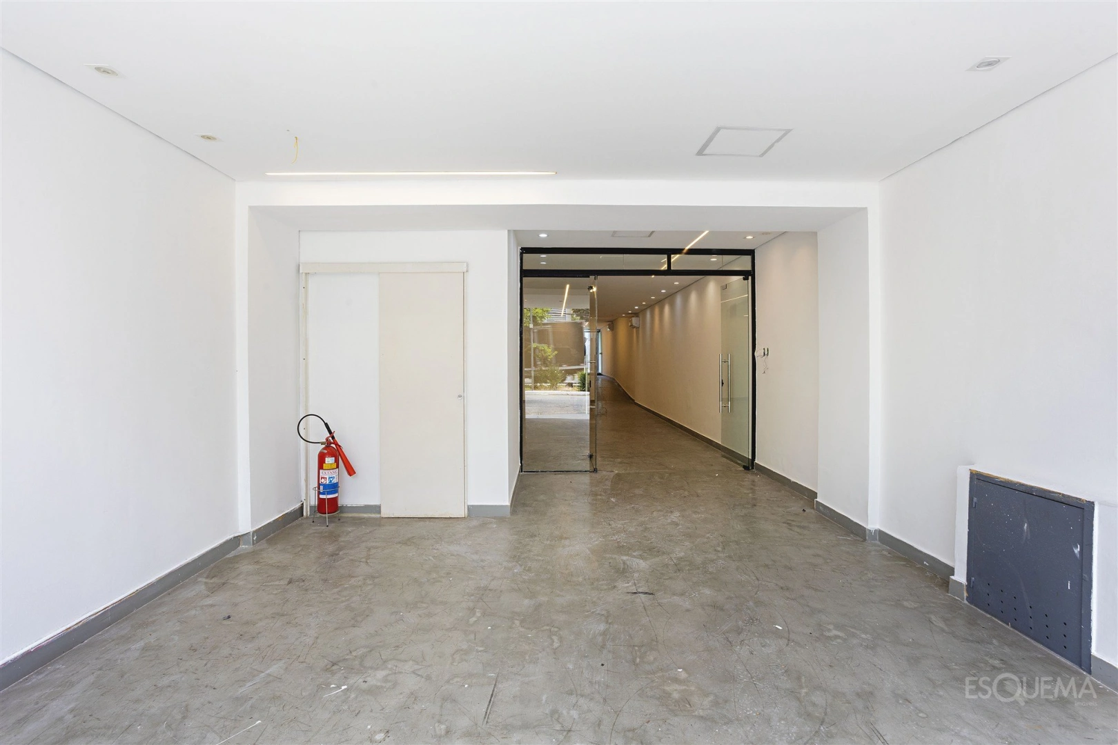 Casa comercial reformada na Avenida Cidade Jardim - Imagem 2