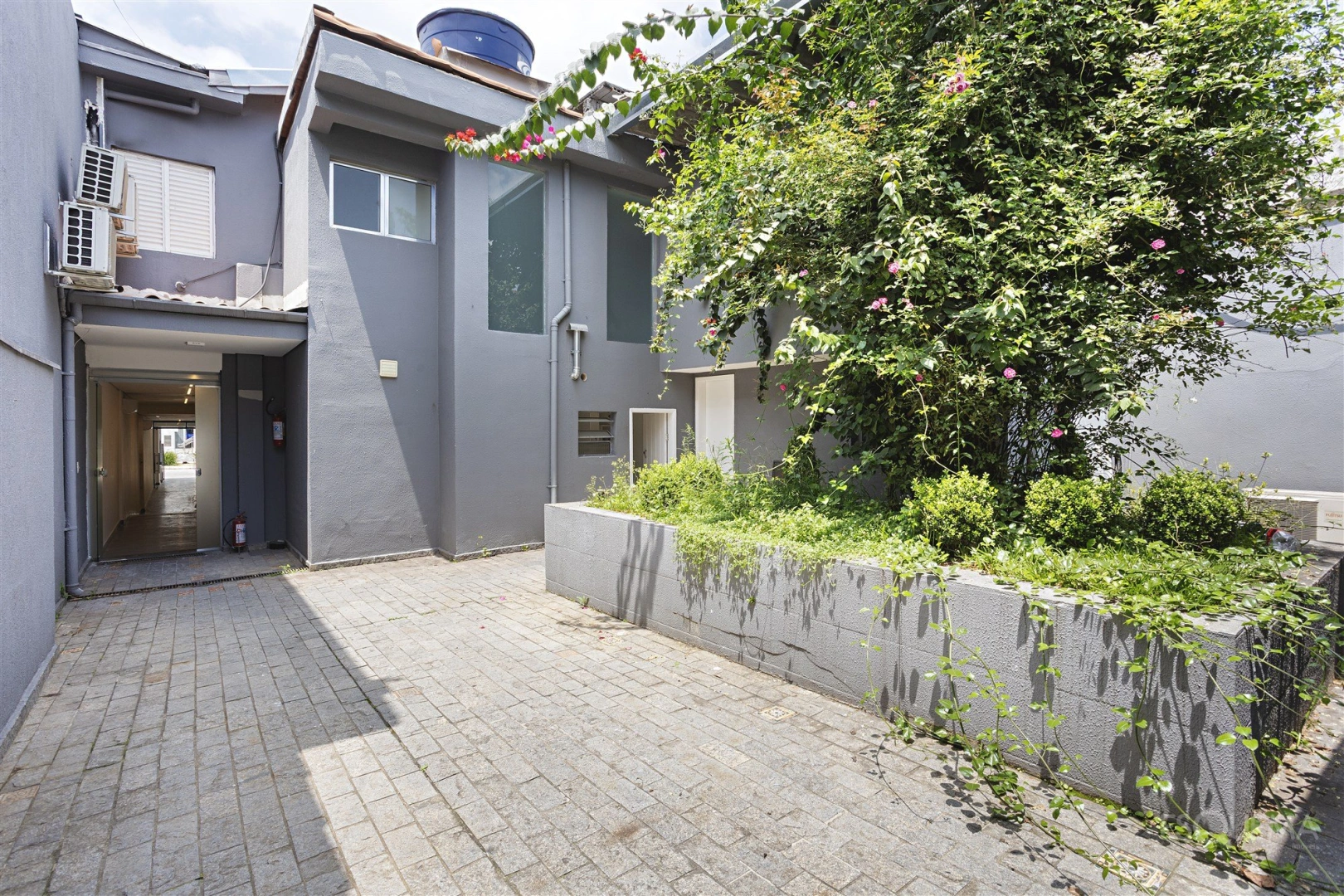 Casa comercial reformada na Avenida Cidade Jardim - Imagem 5