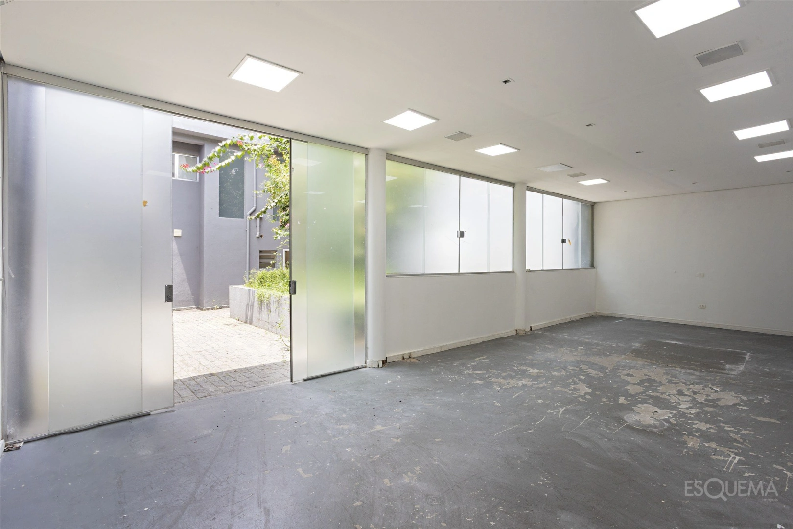 Casa comercial reformada na Avenida Cidade Jardim - Imagem 7