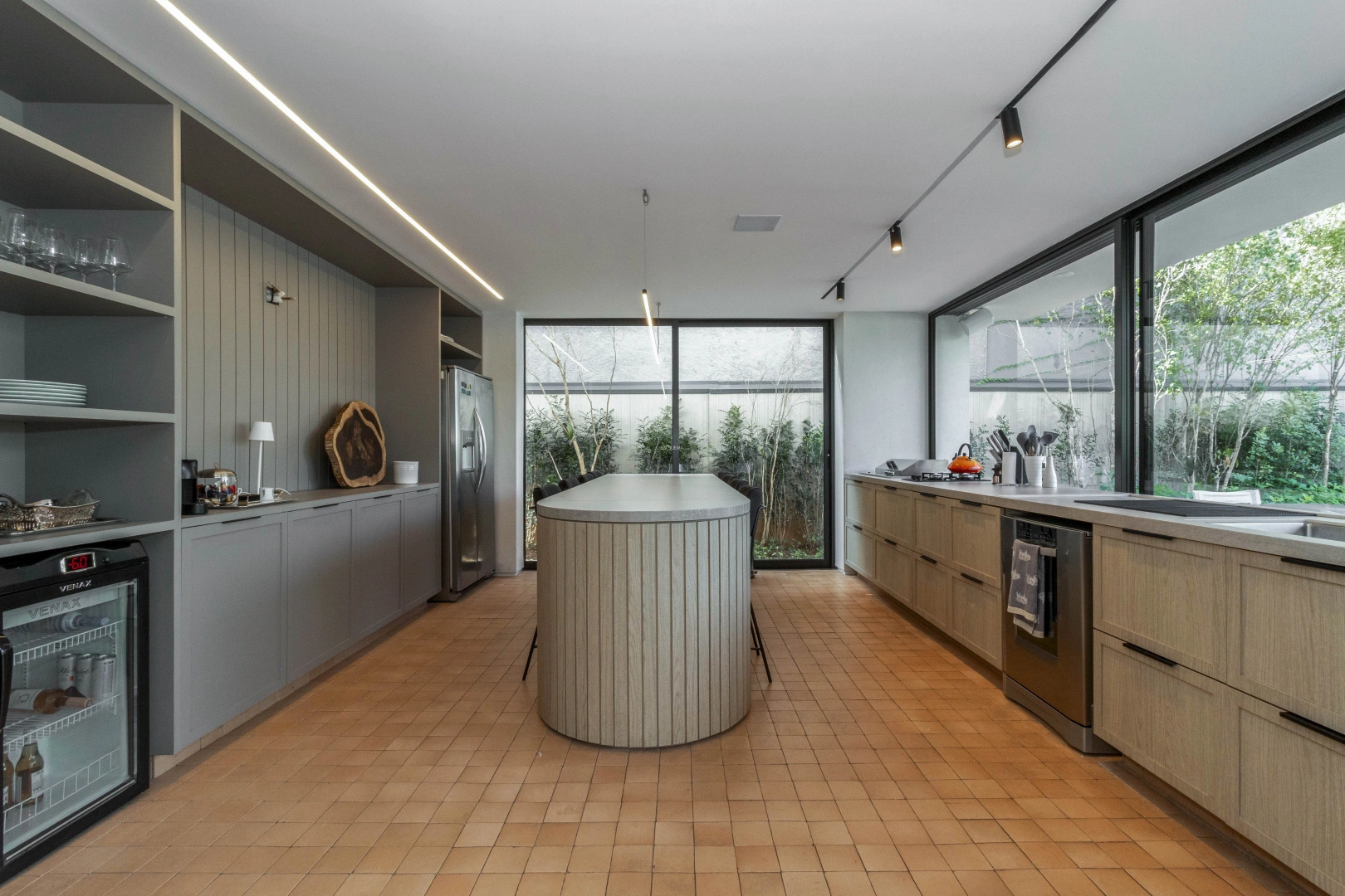 Casa totalmente reformada com vista privilegiada - Imagem 8
