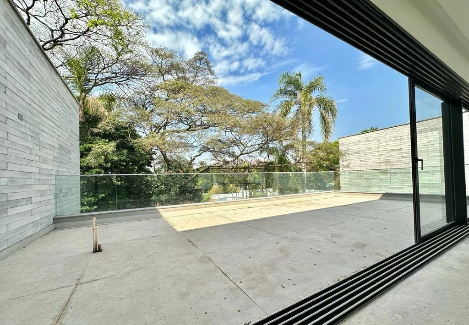 Casa nova em condomínio com projeto de João Armentano - Imagem 14
