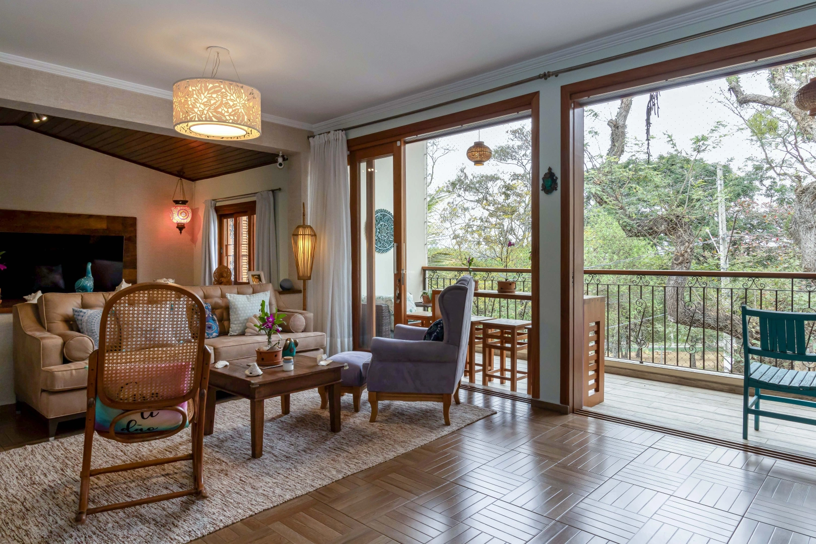 Casa com quintal em frente a Praça Pôr do Sol - Imagem 4