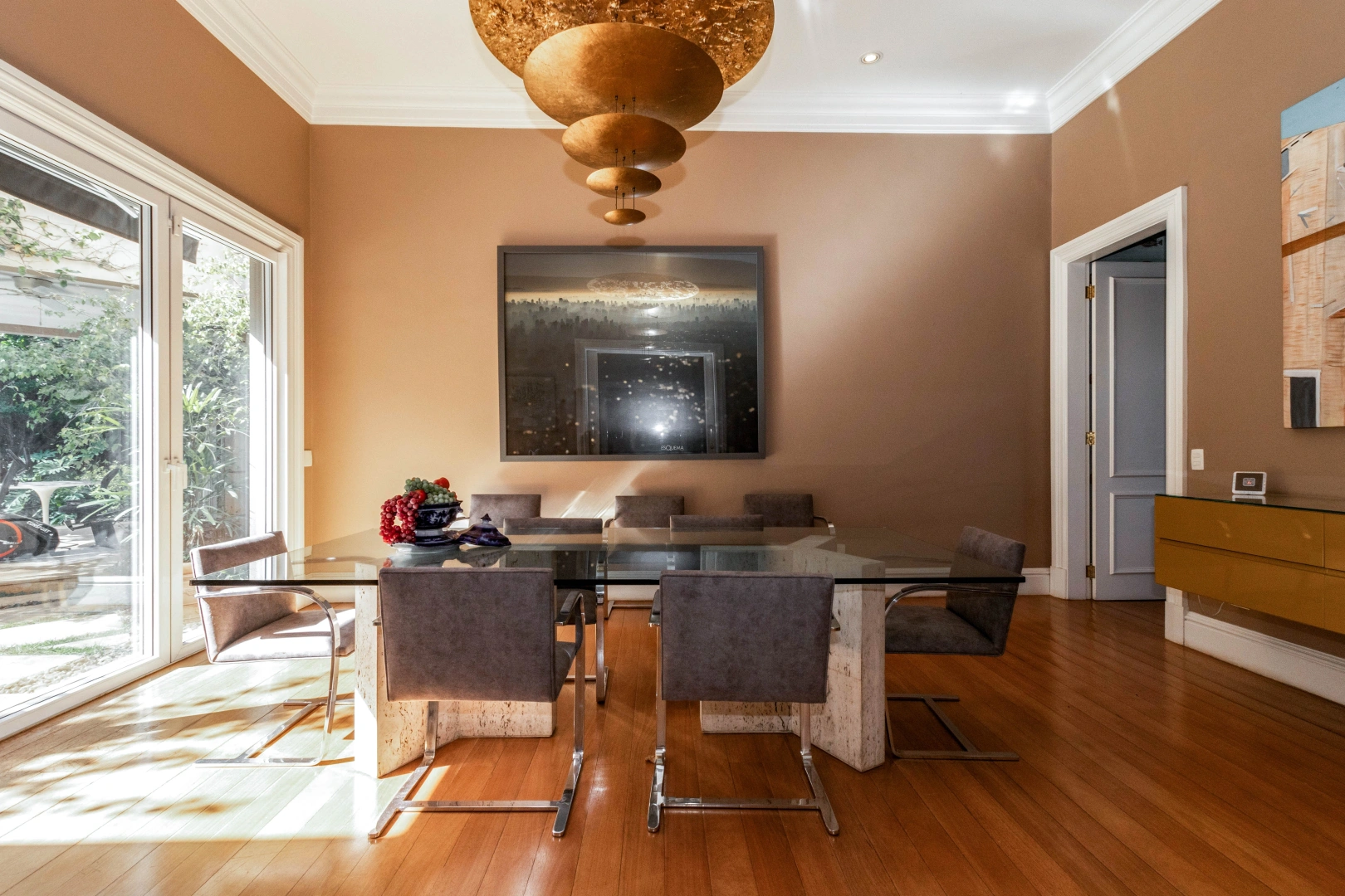 Casa com projeto clássico de Bi Chrisostomo - Imagem 10
