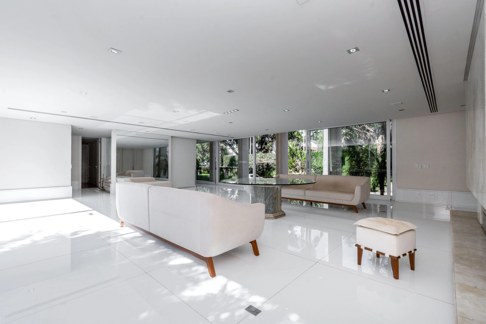 Casa ampla com lazer e quadra de tênis - Imagem 8
