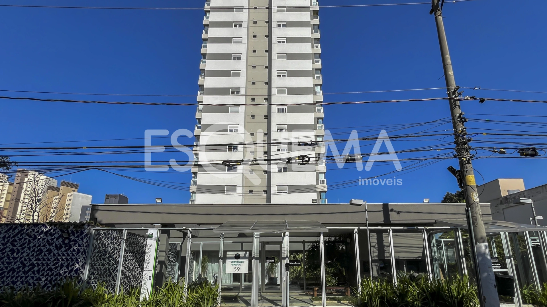 Apartamento mobiliado com design autoral e vista elevada em Pinheiros - Imagem 15
