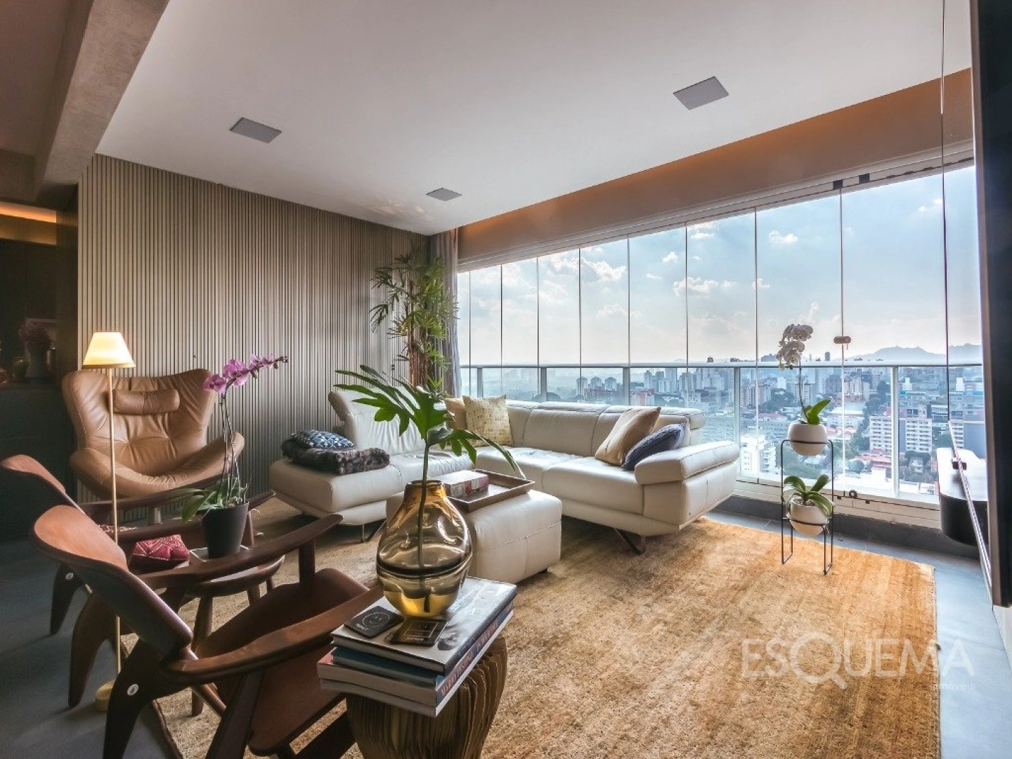 Apartamento mobiliado com design autoral e vista elevada em Pinheiros - Imagem 7