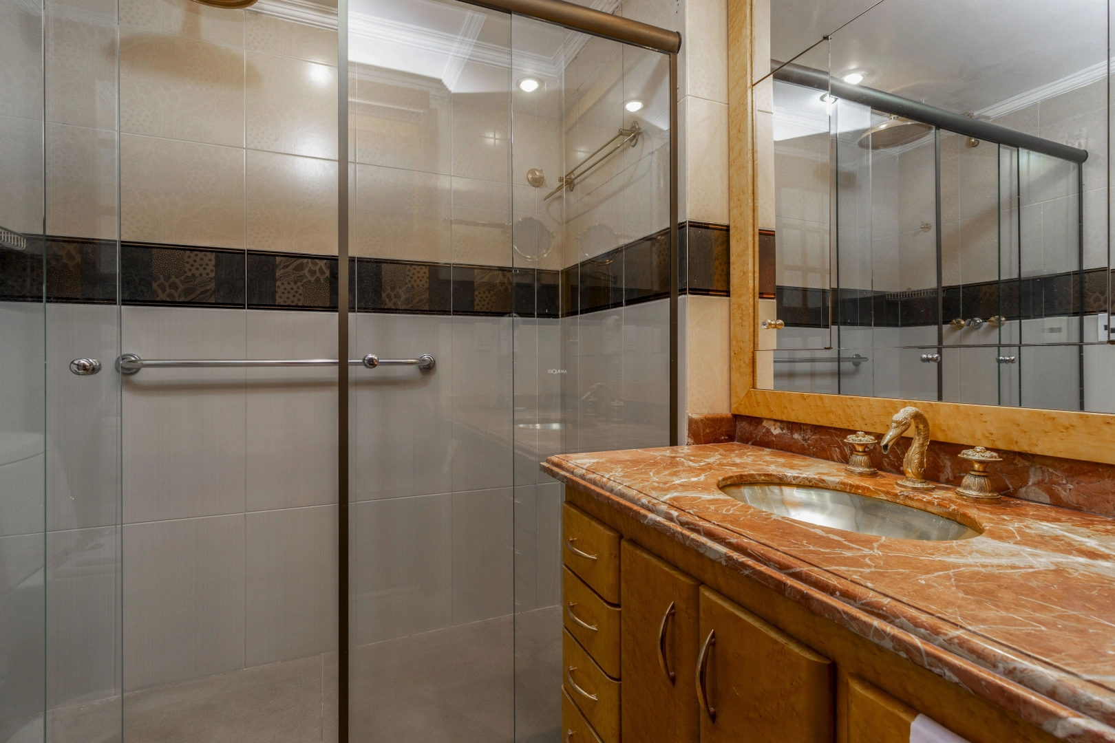 Apartamento em condomínio com lazer em bairro privilegiado - Imagem 12
