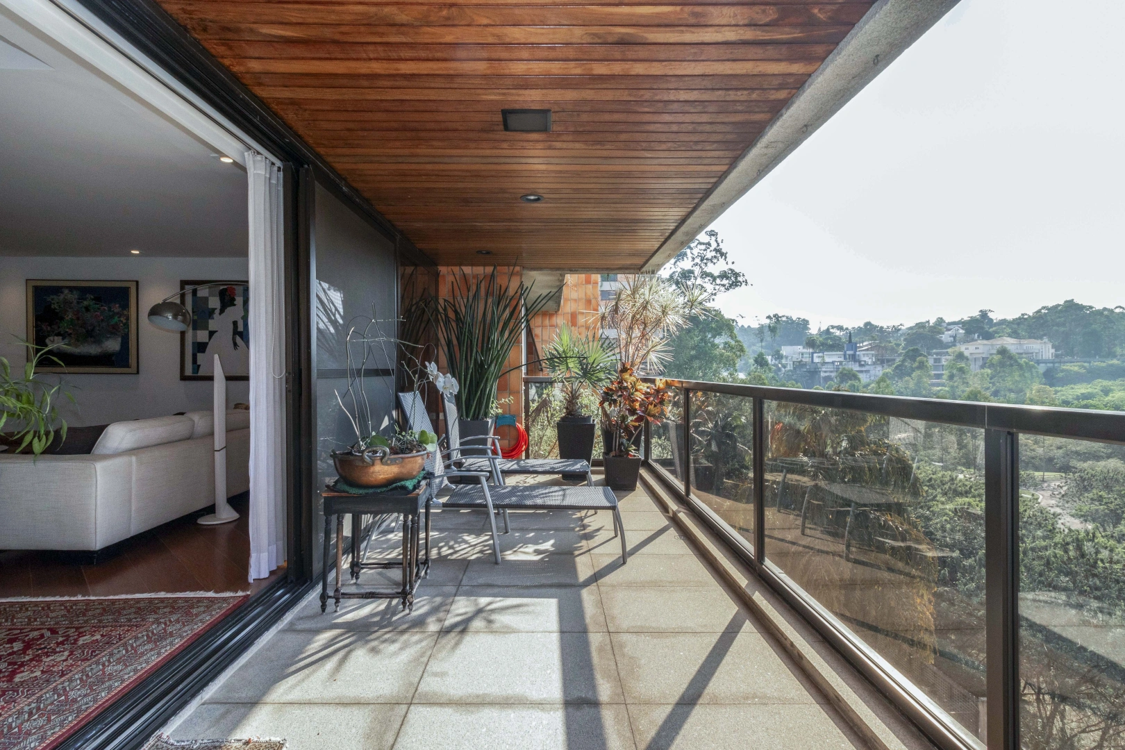 Apartamento arejado e bem iluminado, com vista privilegiada - Imagem 1