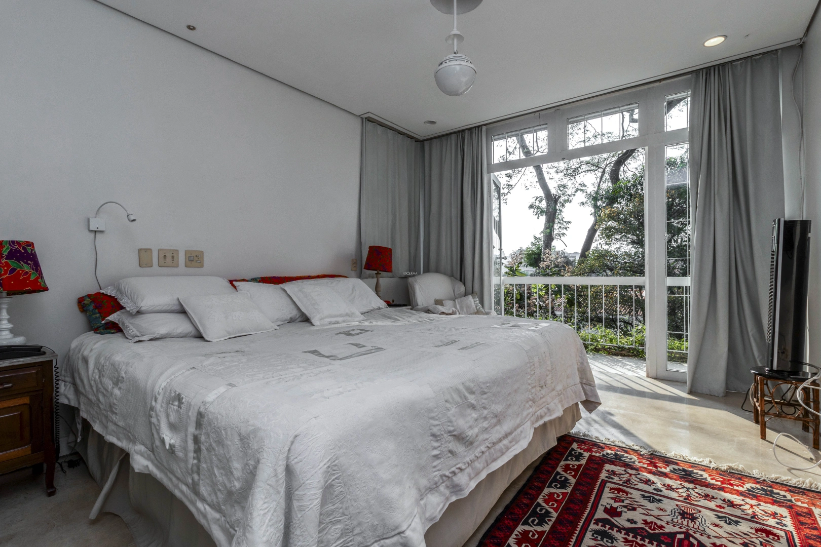 Casa arborizada em excelente rua do bairro - Imagem 9