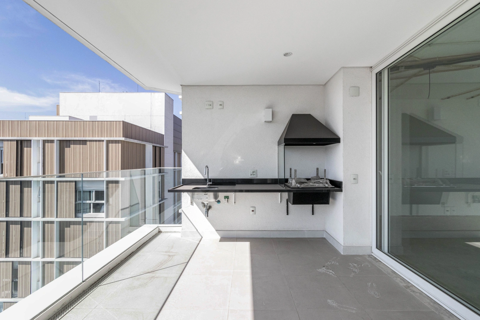 Apartamento novo com vista privilegiada - Imagem 4