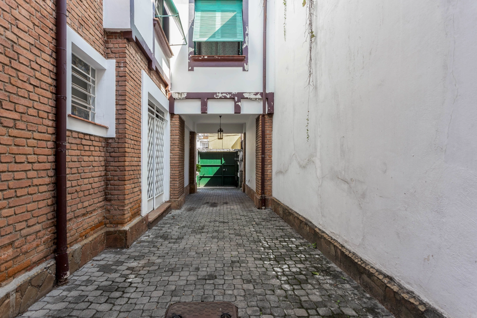 Casa em localização privilegiada do bairro - Imagem 9