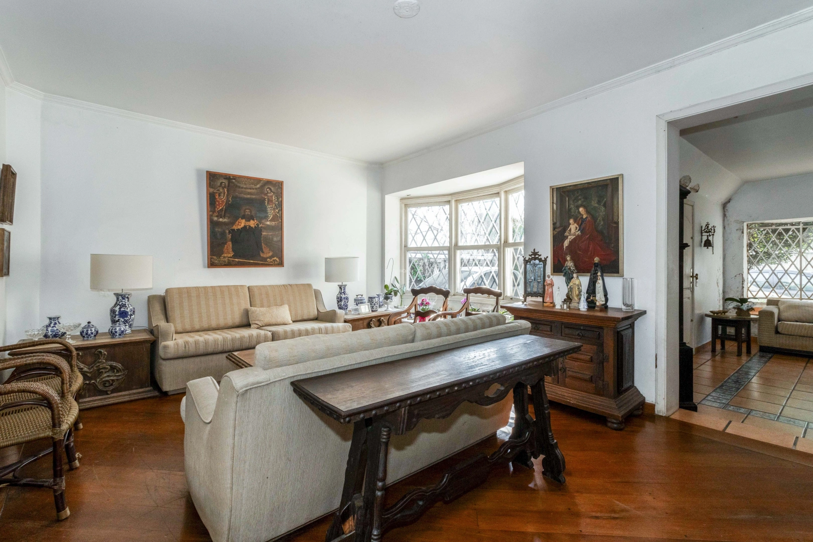 Casa em localização privilegiada para reforma total - Imagem 8