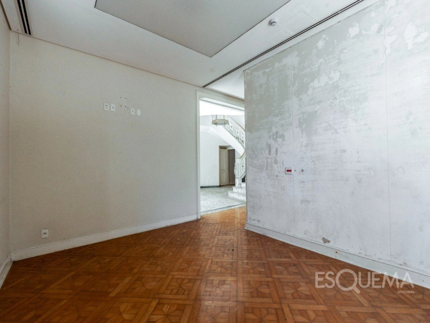 Casa comercial ampla em localização estratégica - Imagem 10