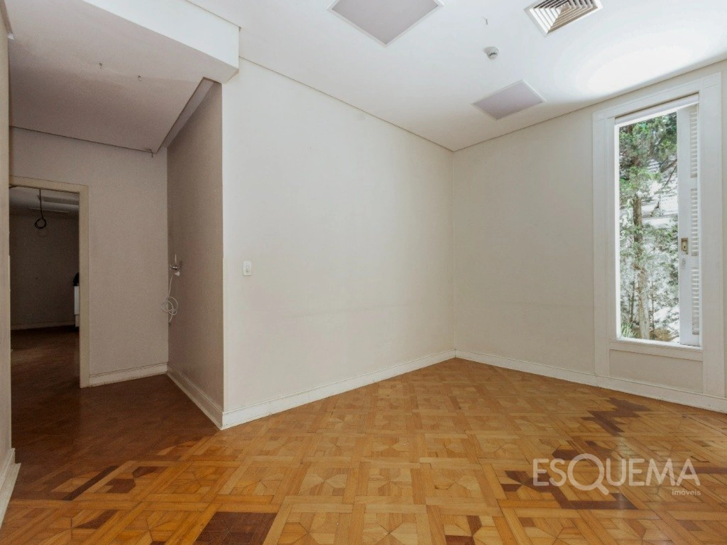 Casa comercial ampla em localização estratégica - Imagem 11