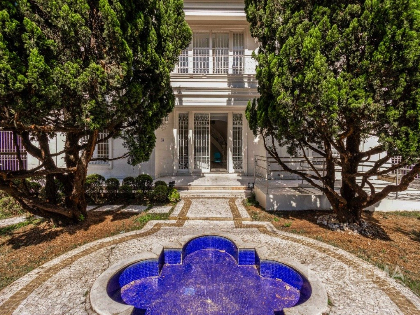 Casa comercial ampla em localização estratégica - Imagem 1