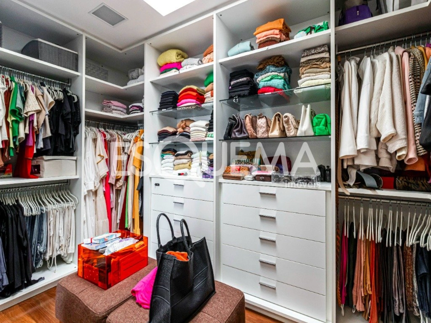 Casa nova com projeto exclusivo de Consuelo Jorge - Imagem 13