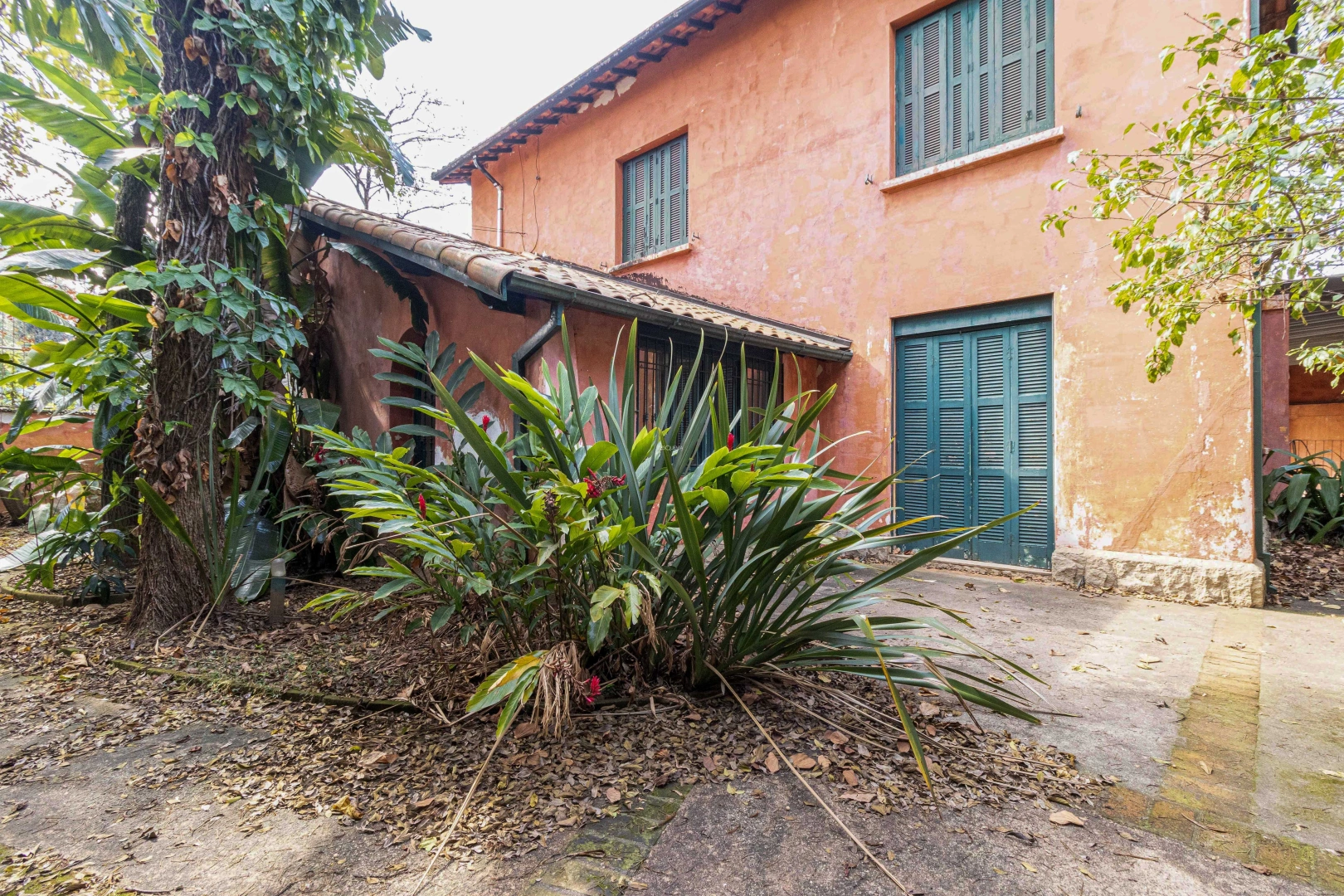 Casa para reforma total próxima ao Clube Harmonia - Imagem 1