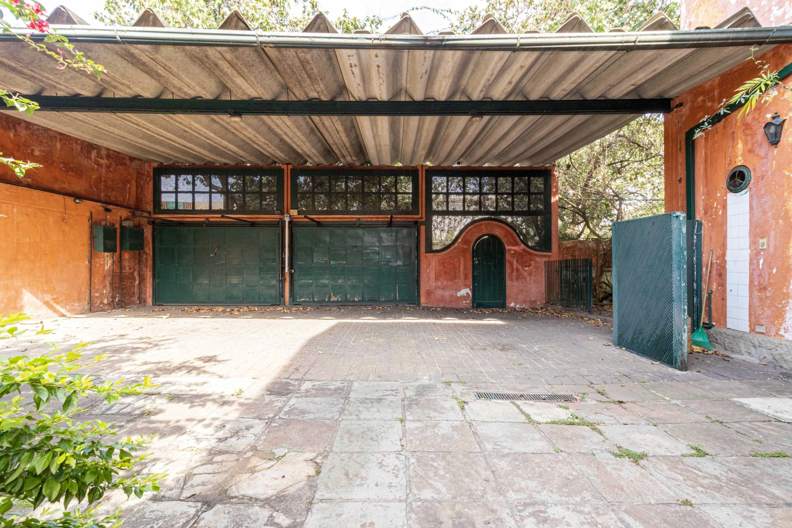 Casa para reforma total próxima ao Clube Harmonia - Imagem 3