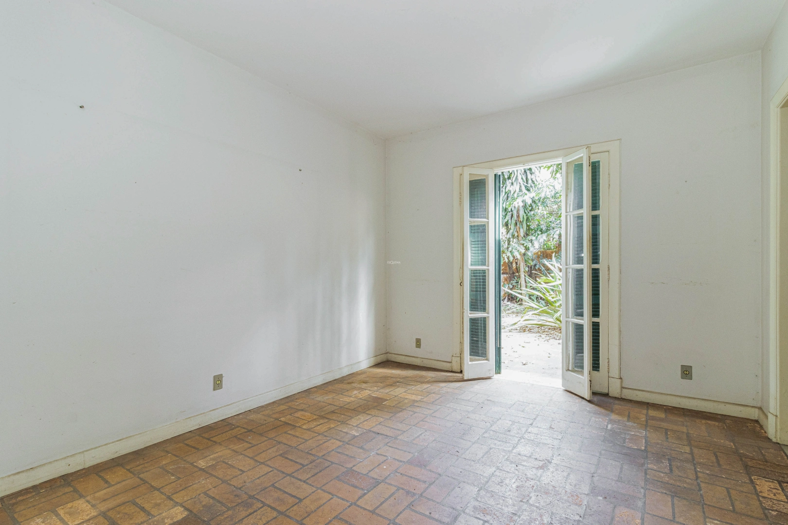 Casa para reforma total próxima ao Clube Harmonia - Imagem 5