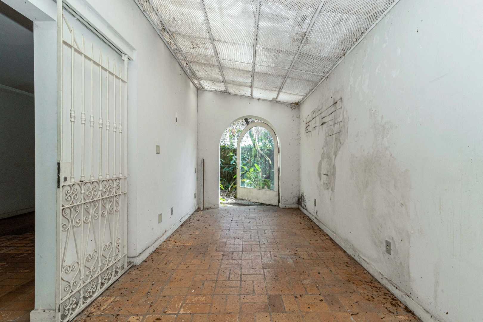 Casa para reforma total próxima ao Clube Harmonia - Imagem 8