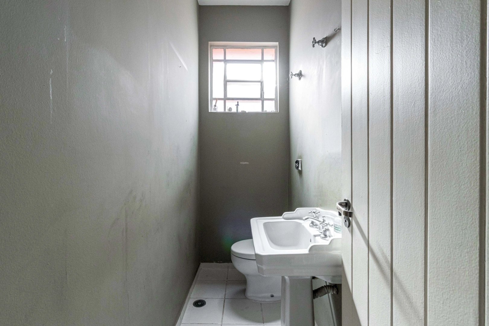 Casa para reforma total próxima ao Clube Harmonia - Imagem 9