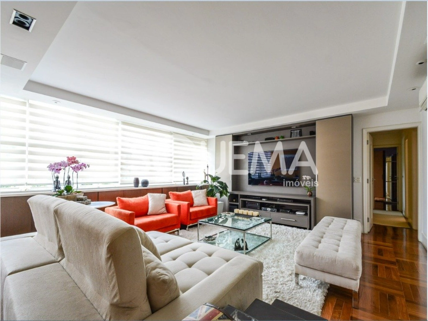 Apartamento reformado e bem localizado - Imagem 9