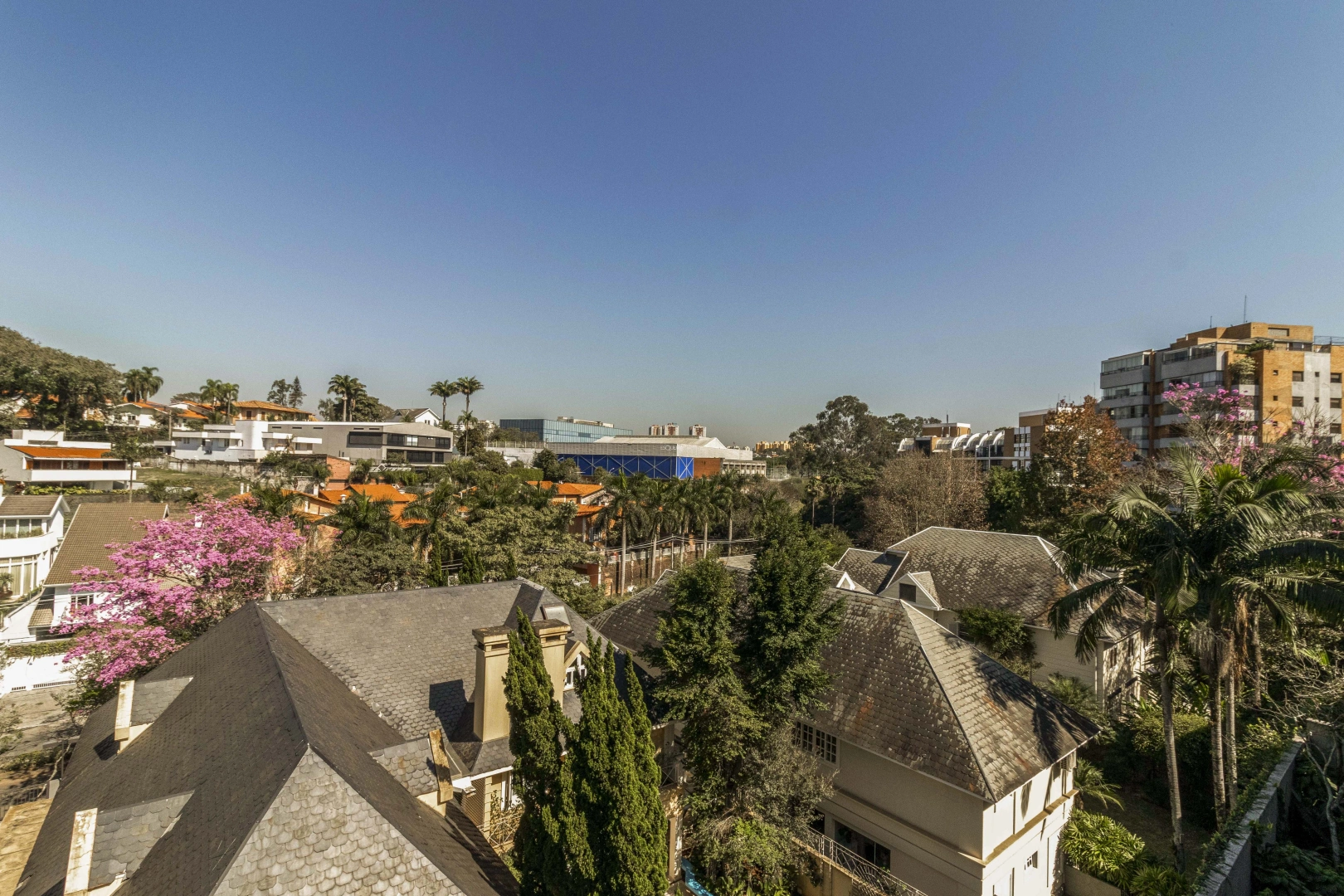 Casa com vista para o bairro - Imagem 14