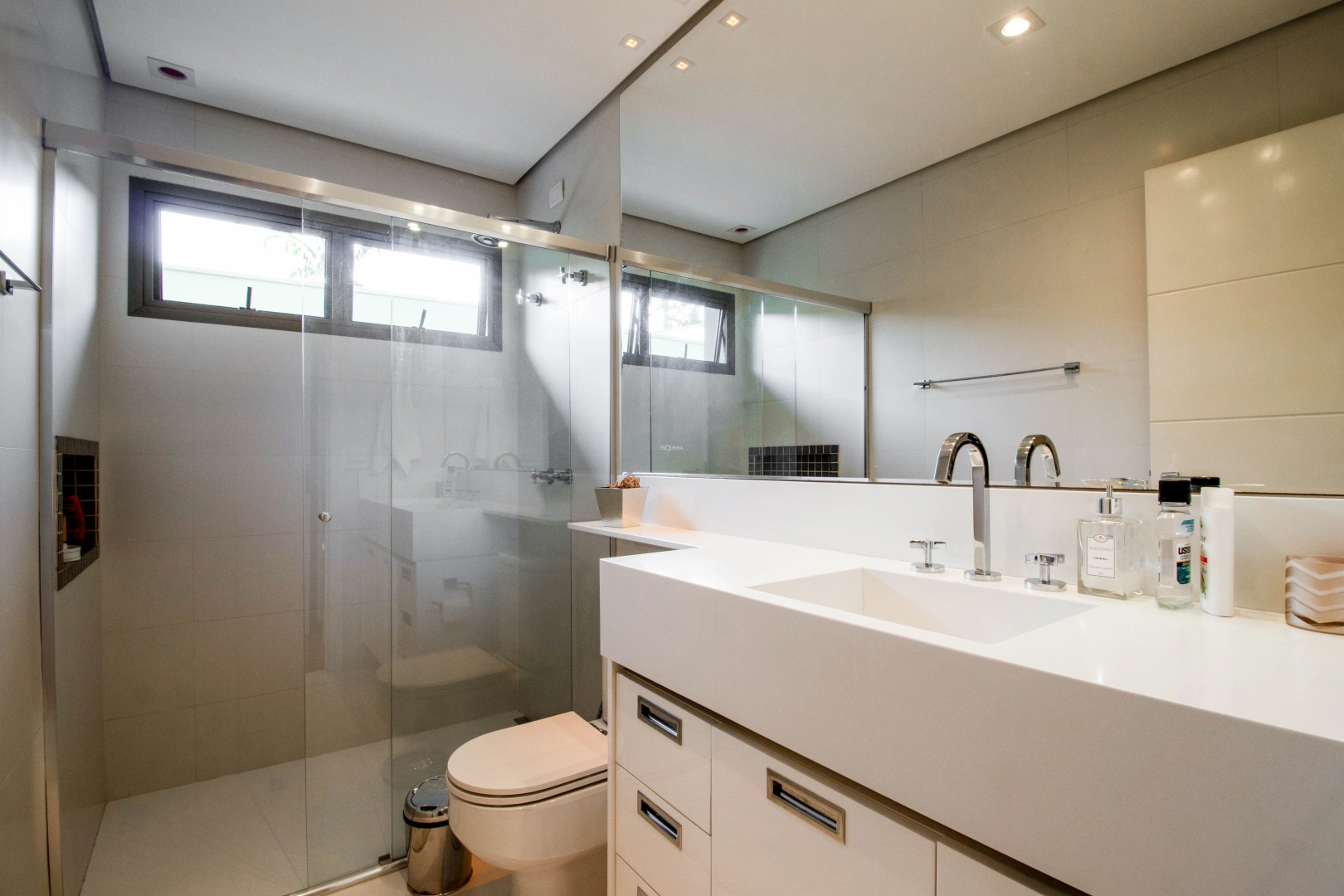 Casa reformada e mobiliada - Imagem 7