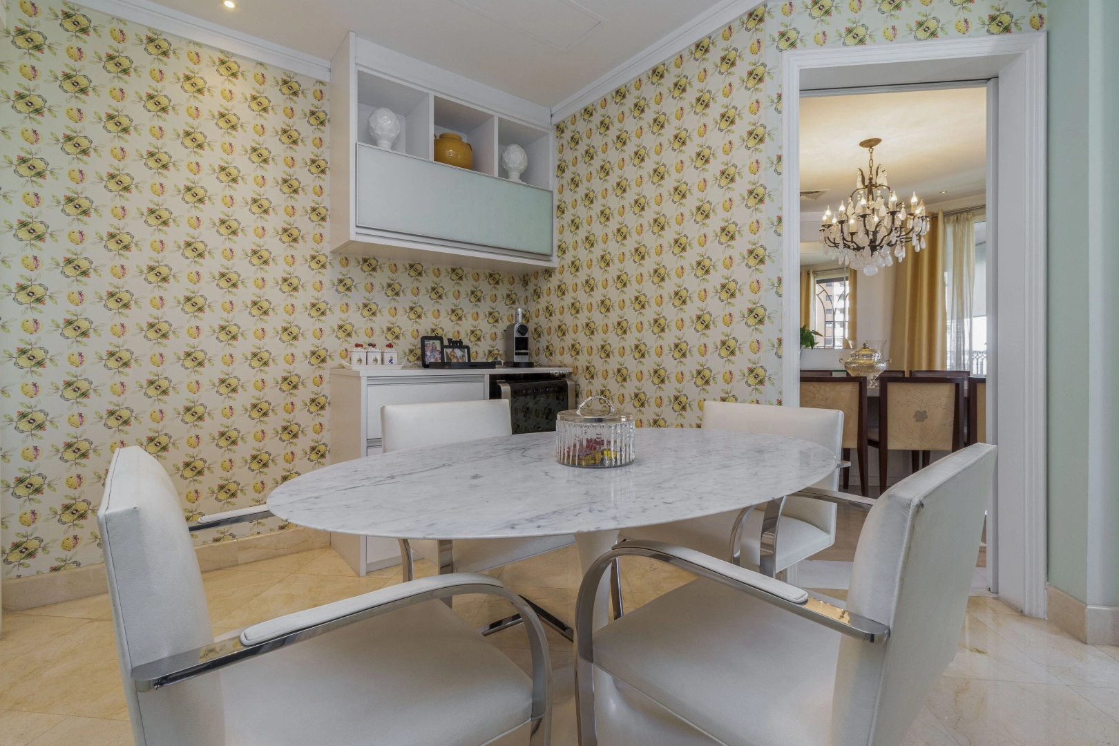 Apartamento em edifício Lindenberg - Imagem 11