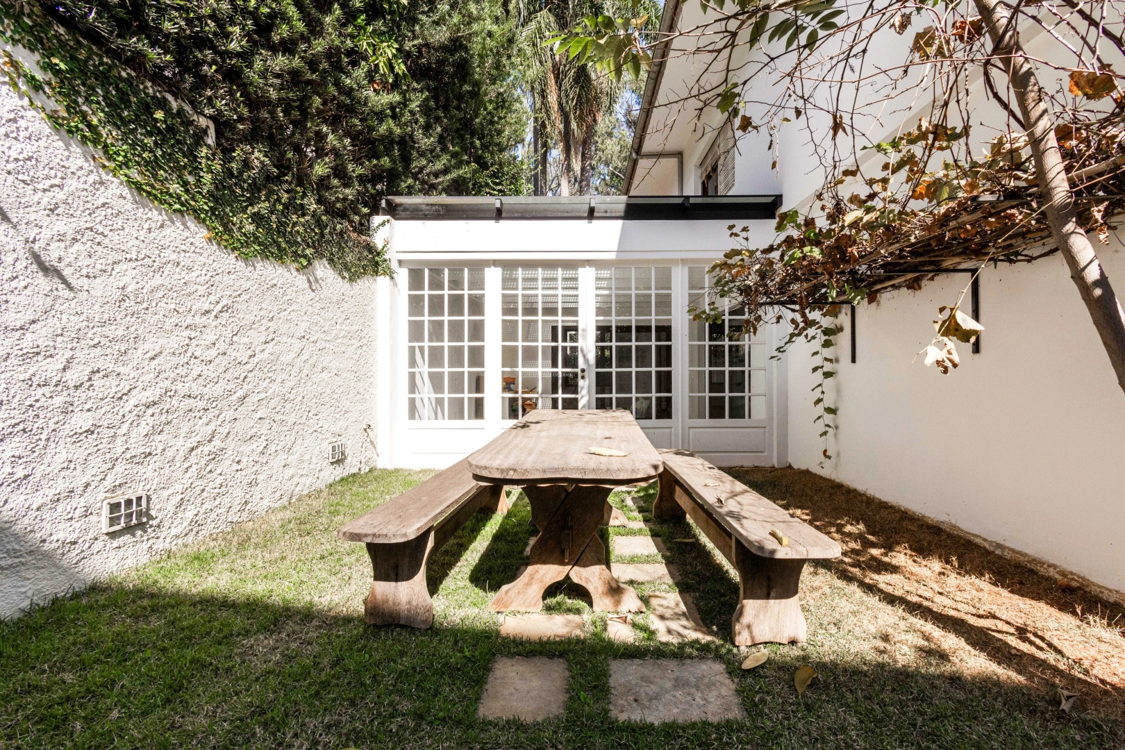 Casa com potencial de reforma próxima à Praça Horácio Sabino - Imagem 11