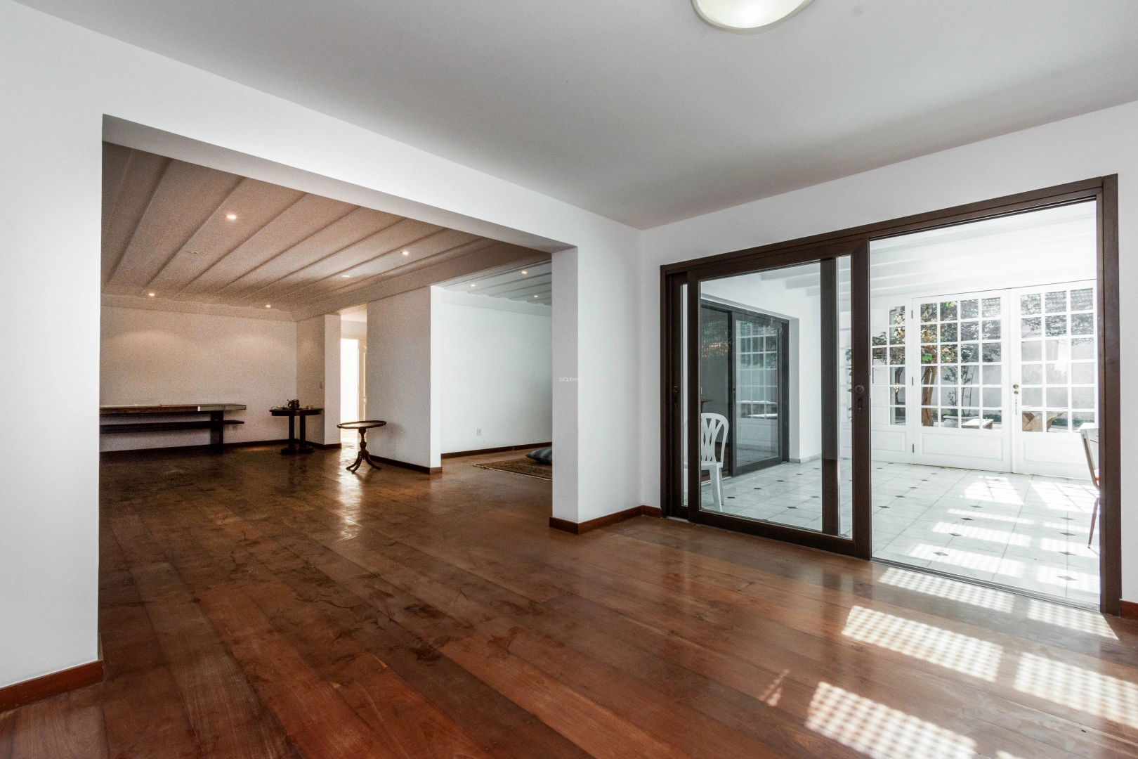 Casa com potencial de reforma próxima à Praça Horácio Sabino - Imagem 5