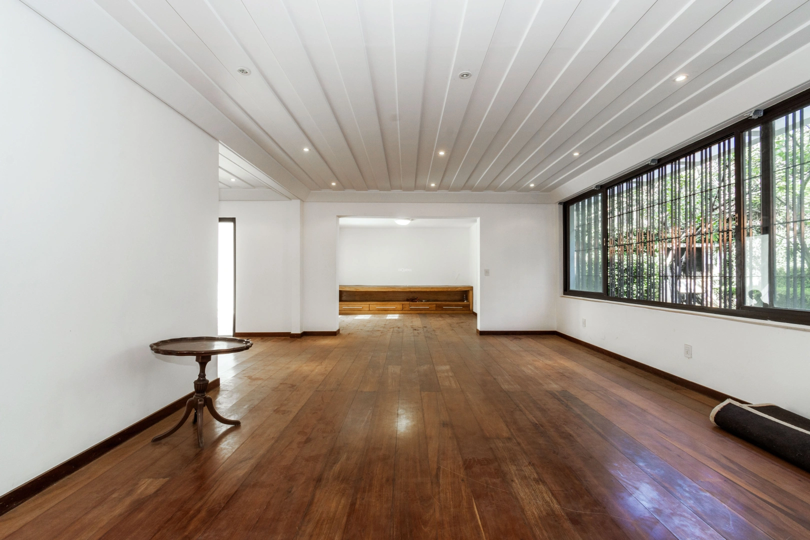 Casa com potencial de reforma próxima à Praça Horácio Sabino - Imagem 6