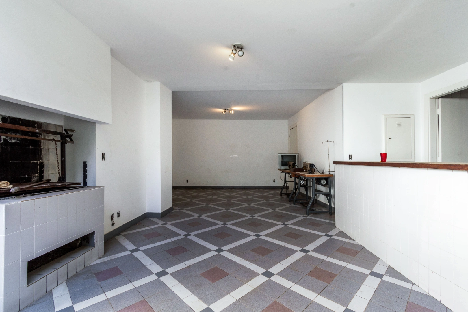 Casa com potencial de reforma próxima à Praça Horácio Sabino - Imagem 7
