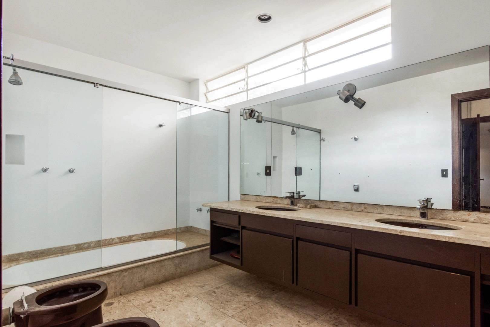 Casa com potencial de reforma próxima à Praça Horácio Sabino - Imagem 8