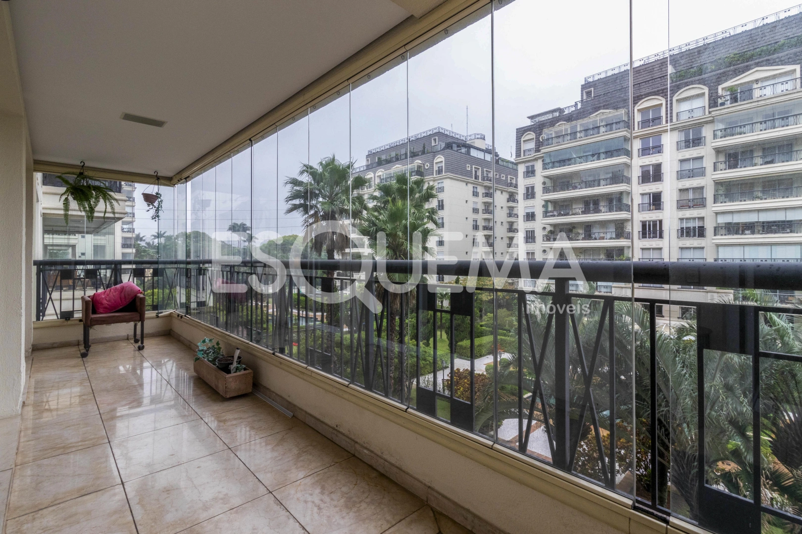 Apartamento reformado em condomínio privilegiado - Imagem 14
