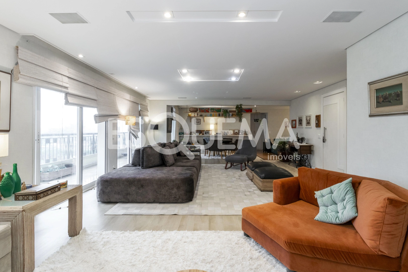 Apartamento reformado em condomínio privilegiado - Imagem 6