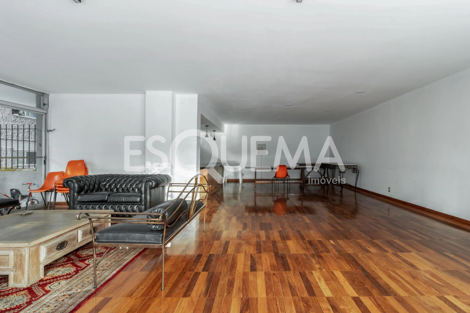 Apartamento em andar alto com living amplo e iluminado - Imagem 14