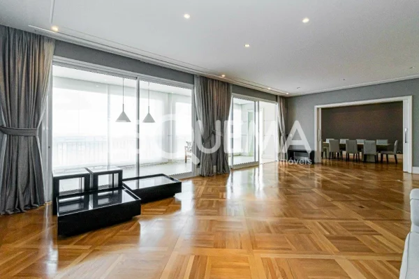 Apartamento impecável em edifício cobiçado nos Jardins
