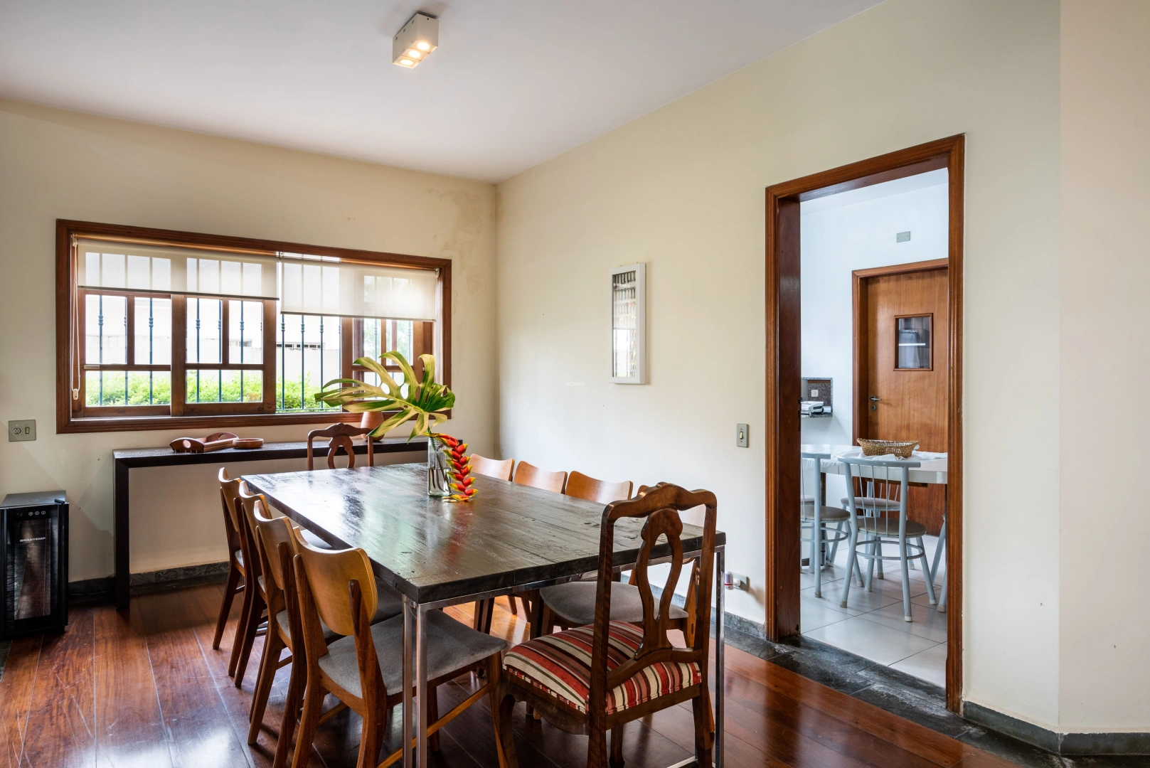 Casa com potencial para reforma - Imagem 8