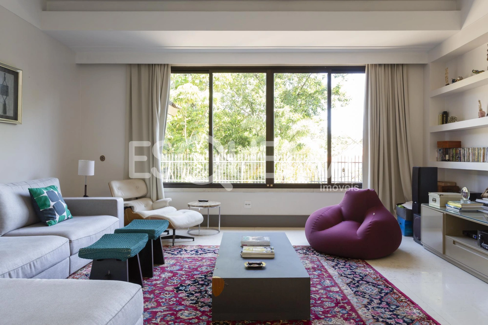 Casa bem localizada e espaçosa - Imagem 13