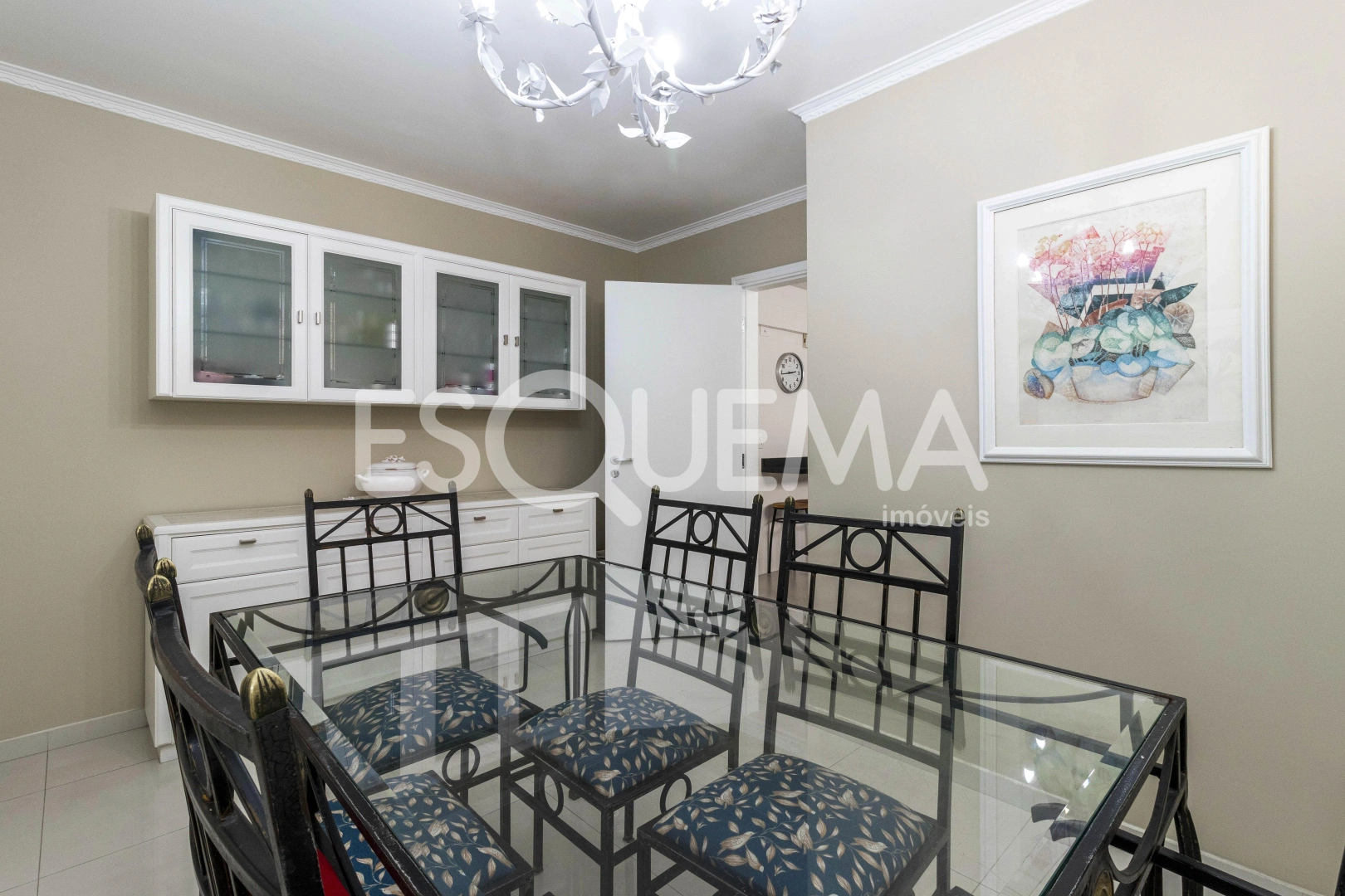 Apartamento reformado, elegante e bem localizado - Imagem 14