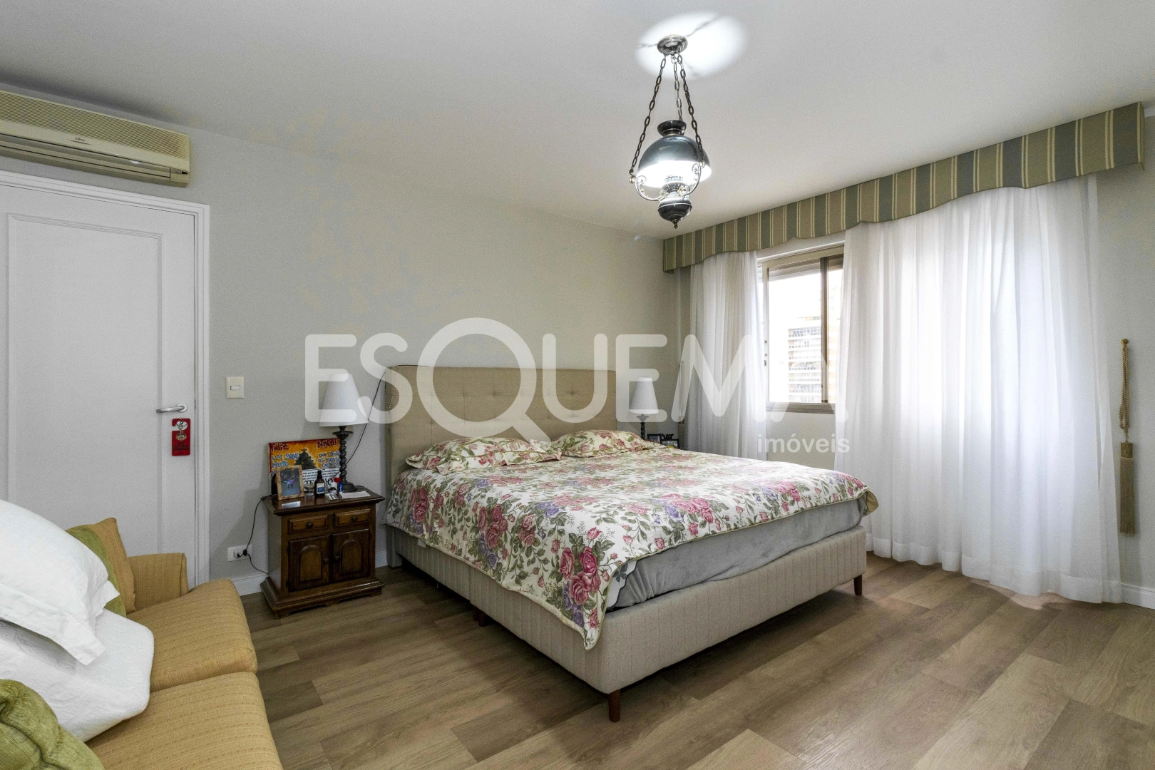 Apartamento reformado, elegante e bem localizado - Imagem 7