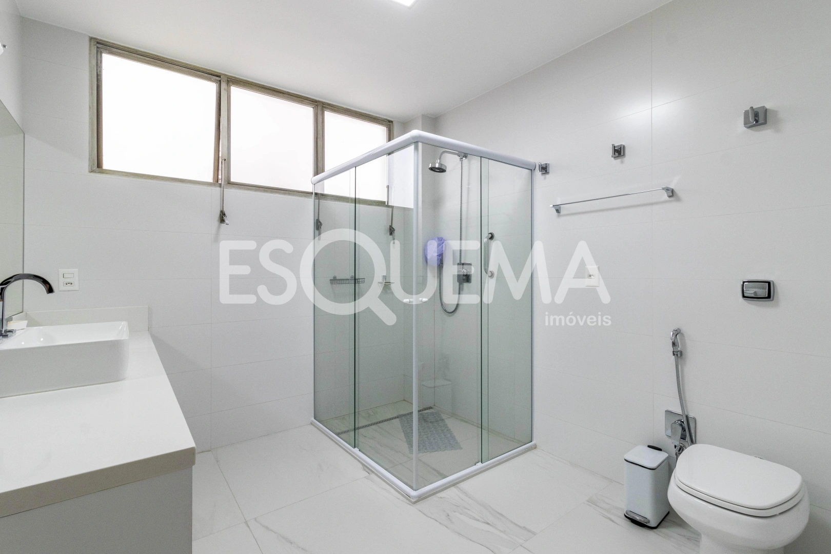 Apartamento reformado, elegante e bem localizado - Imagem 8