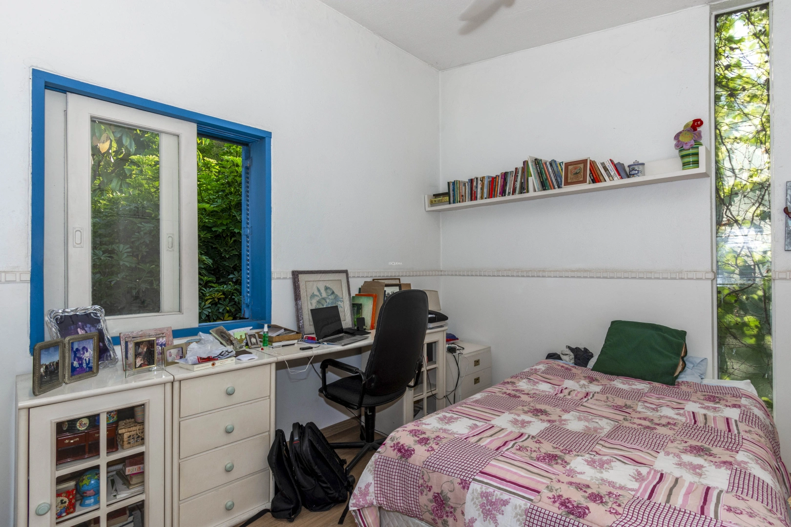 Casa em rua arborizada e tranquila - Imagem 14