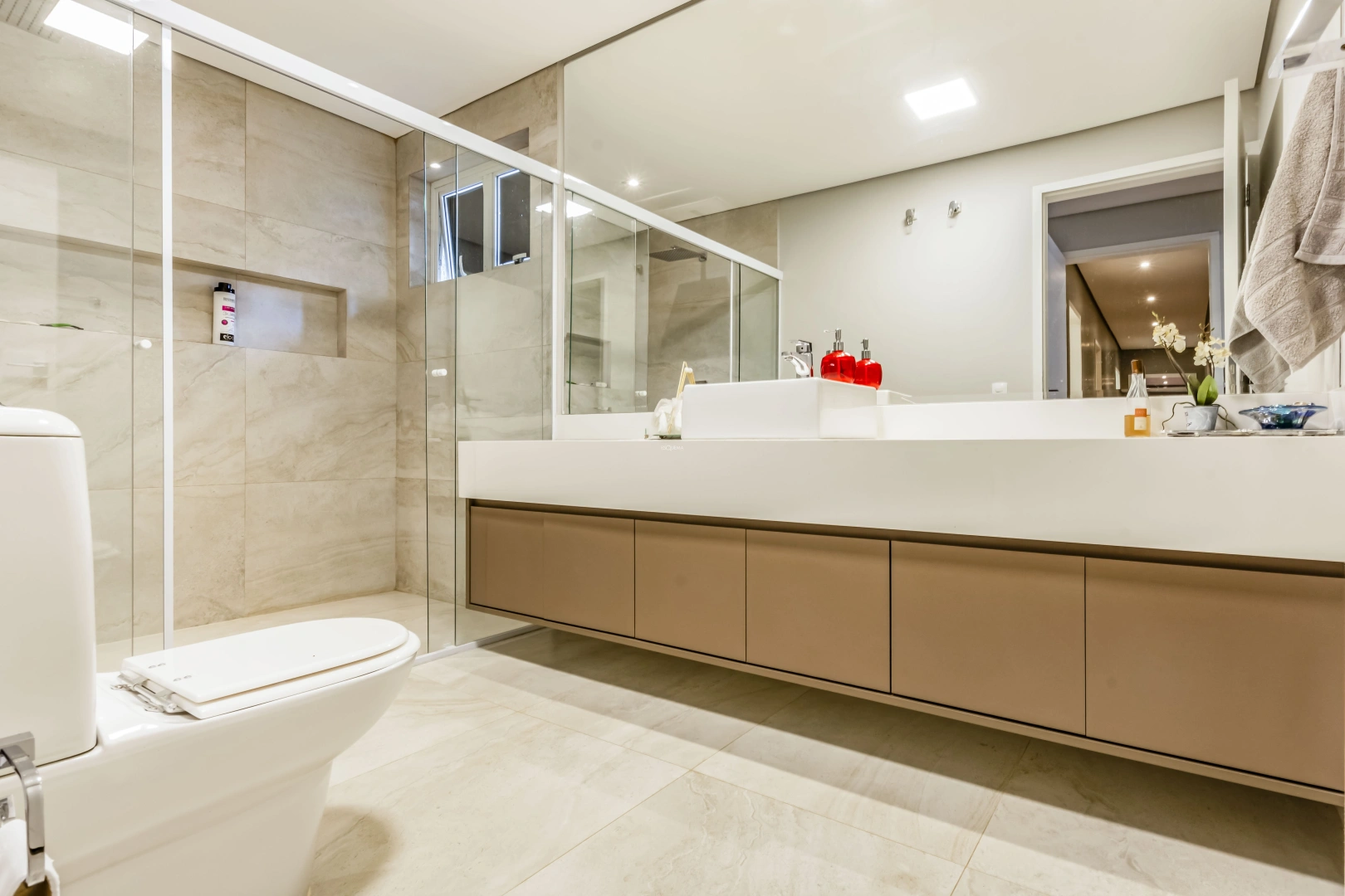 Casa com jardim privilegiado - Imagem 10