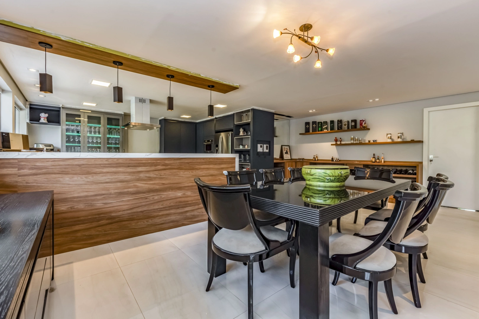 Casa com jardim privilegiado - Imagem 14