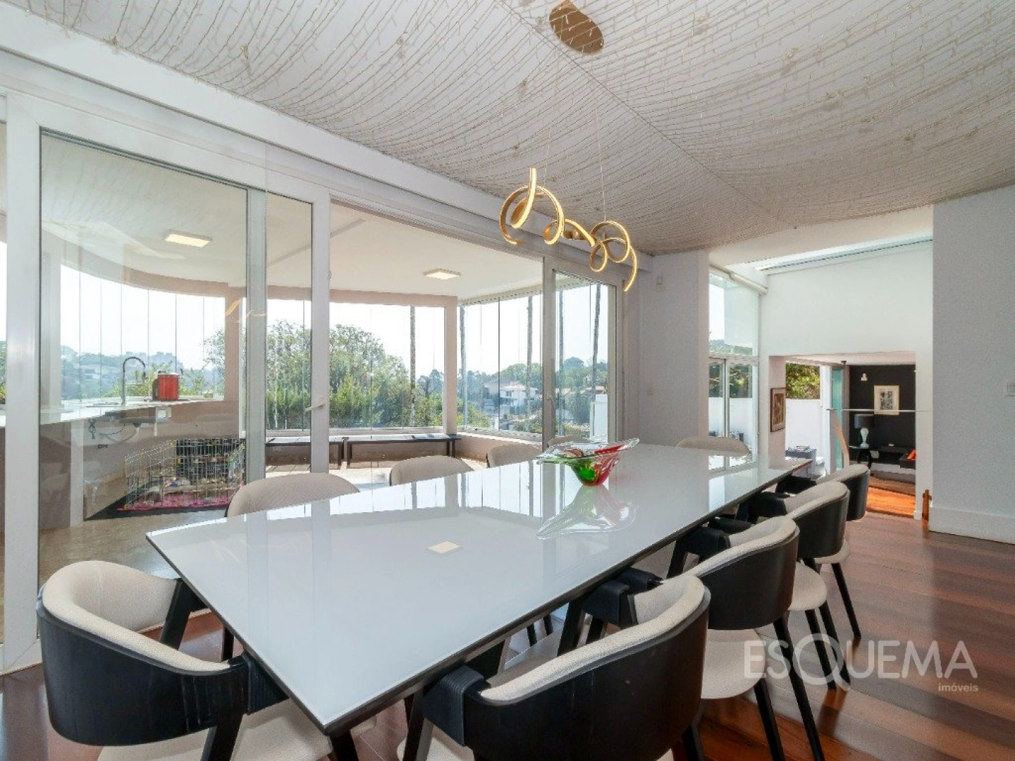 Casa reformada com vista privilegiada - Imagem 7