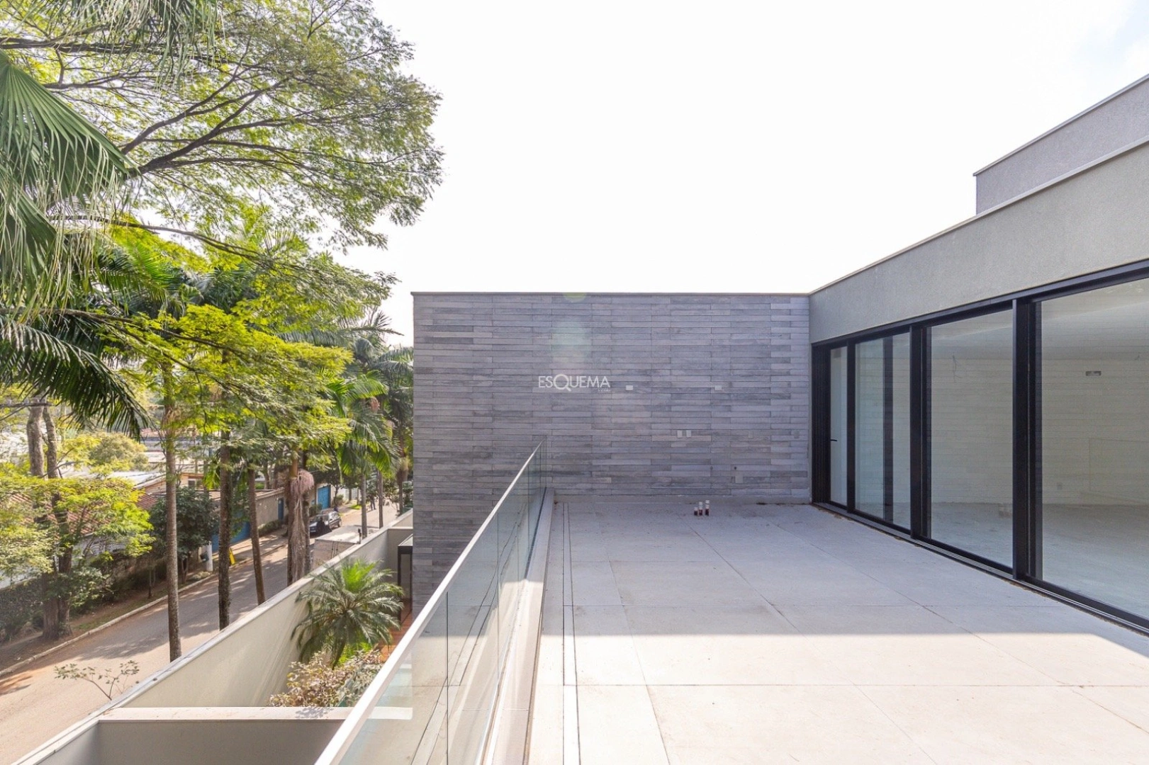 Casa nova de condominio com projeto de João Armentano - Imagem 12